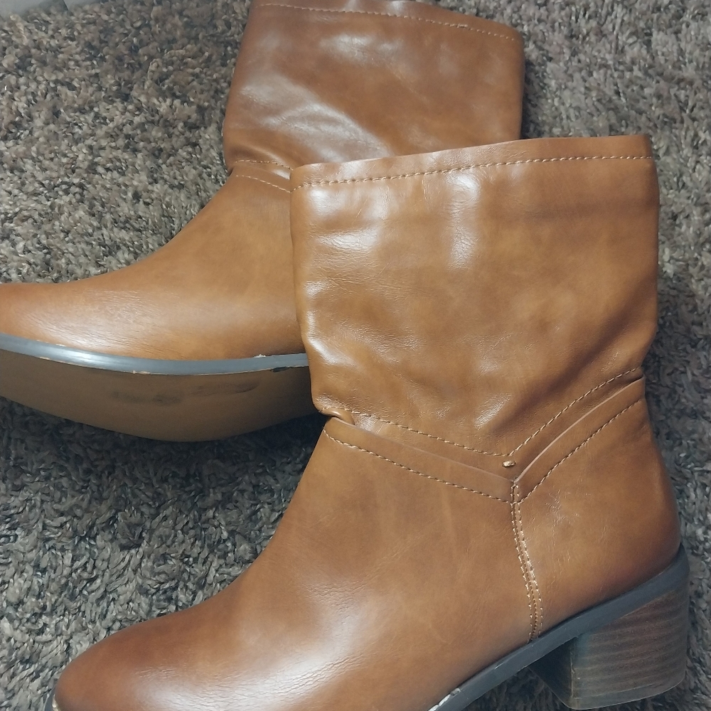 High tan brown leather ankle boot